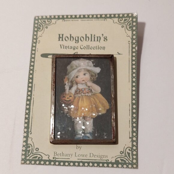 Bruce Elsass - Halloween Style Pin - Girl in Yellow Dress - Bethany Lowe - Picture 1 of 2